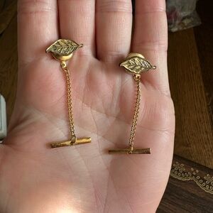vintage gold-tone leaf motif tie tacks